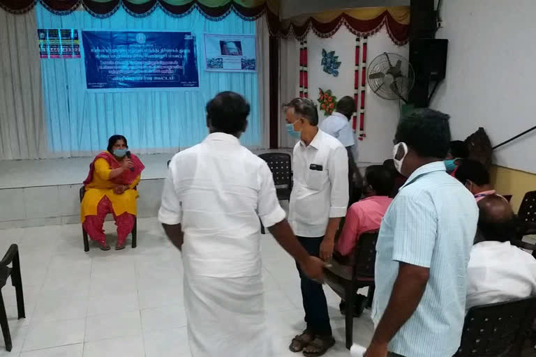 DMK member involved in an argument with a food safety officer in a official meeting at perambalur