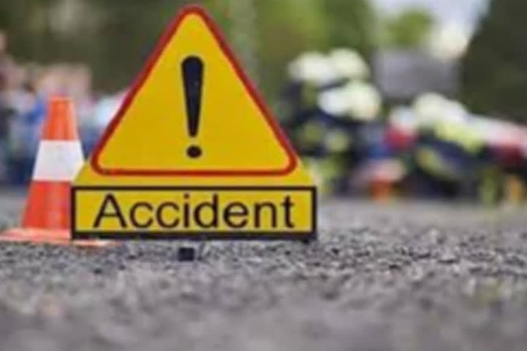 Road accident on Vannepudi National Highway at eastgodavari district