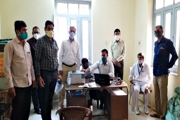 Action of Churu and Bikaner ACB,  Peon of Churu family court arrested