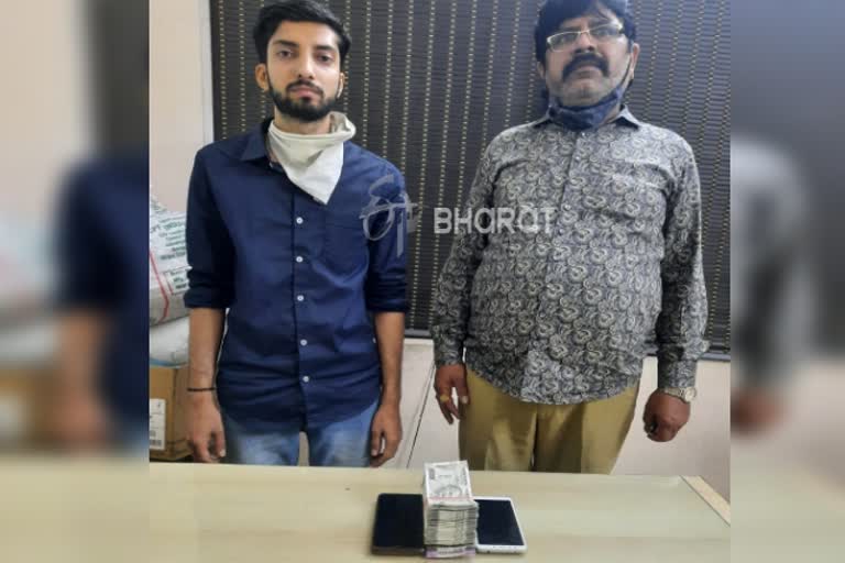 2 arrested who are involved in cricket betting