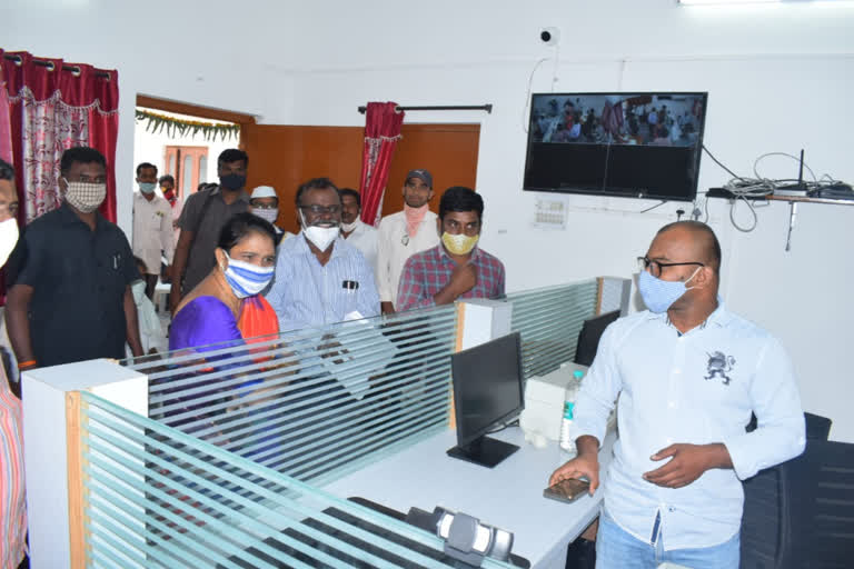 wanaparthi-collector-shake-yasmin-bhasha-visit-mro-office-in-wanaparthy-on-dharani-rigistrations