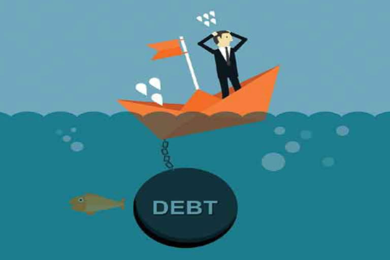 Financial management to get rid of debt