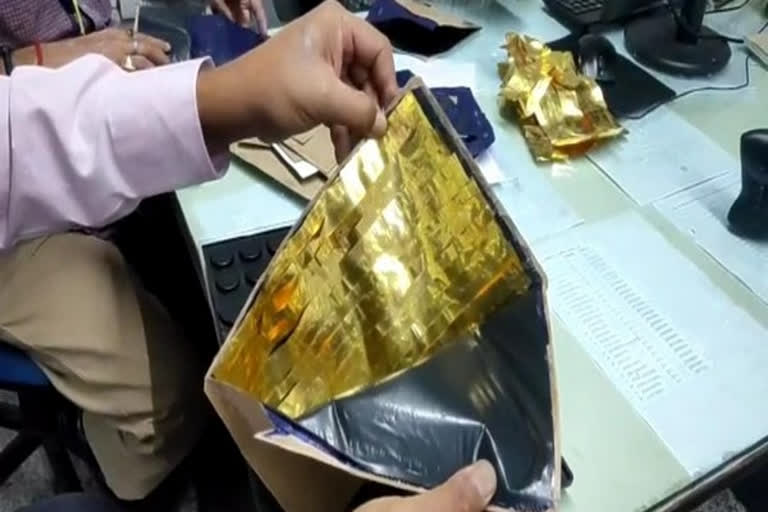 Kolkata International Airport  Netaji Subhash Chandra Bose Airport  gold seizure  Customs  കസ്റ്റംസ്  കൊൽക്കത്ത അന്താരാഷ്‌ട്ര വിമാനത്താവളം  നേതാജി സുഭാഷ് ചന്ദ്ര ബോസ് അന്താരാഷ്‌ട്ര വിമാനത്താവളം  സ്വർണക്കടത്ത്