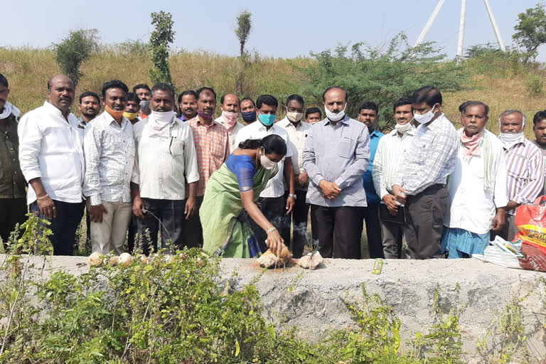 Municipal Chairperson Sujatha Bhumipuja for  Crematoriums  In jagityala