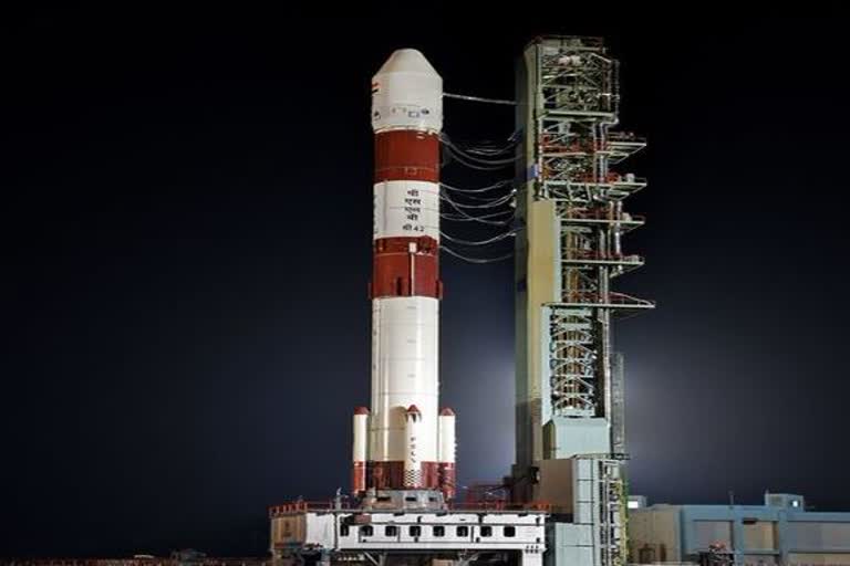 10 ଉପଗ୍ରହ ସହ ଇସ୍ରୋ ଲଞ୍ଚ କରିବ PSLV-C49, କାଉଣ୍ଟଡାଉନ ଆରମ୍ଭ