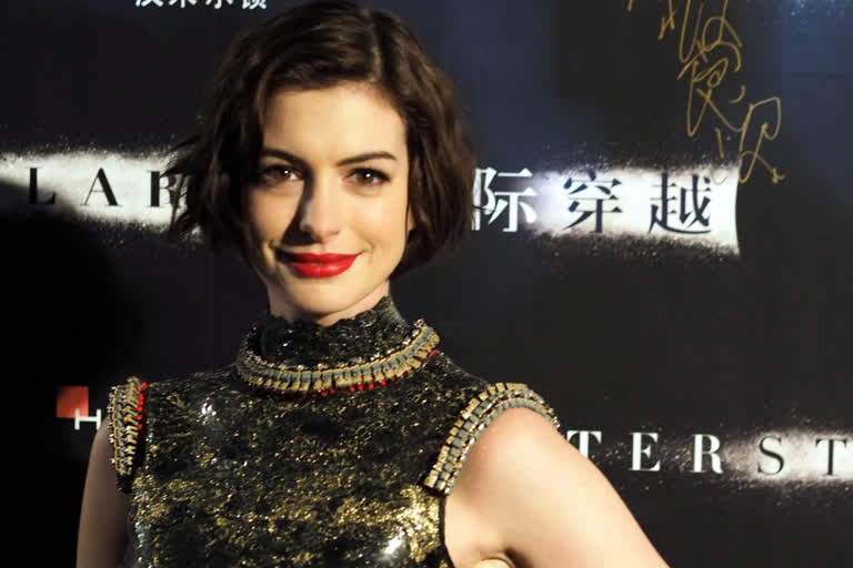 anne-hathaway-apologises-to-limb-difference-community-after-the-witches-faces-backlash