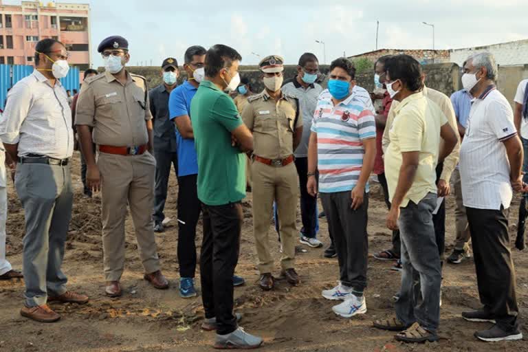 மீன் கடைகளை அகற்ற மாநகராட்சி முடிவு