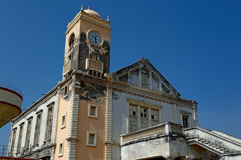 porbandar state library