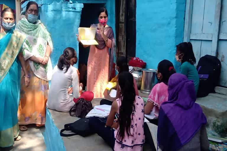 children studied under hamaara ghar hamaara vidhaayalay prograam in vidisha