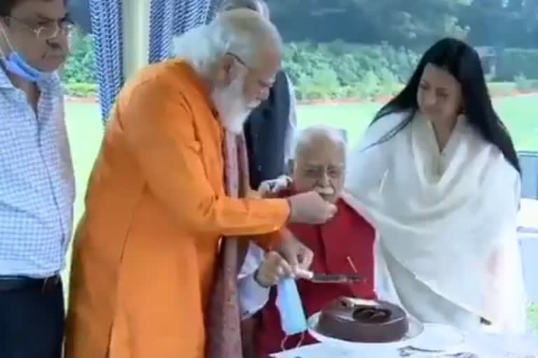 PM Modi celebrates L K Advani's 93rd birthday