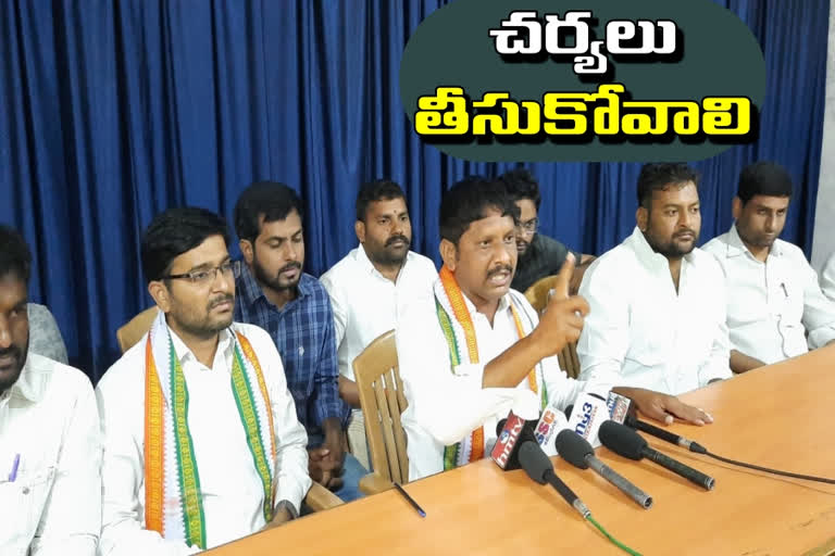 youth congress demands to suspend mla rasamai balakissan to use un parilamentrey language