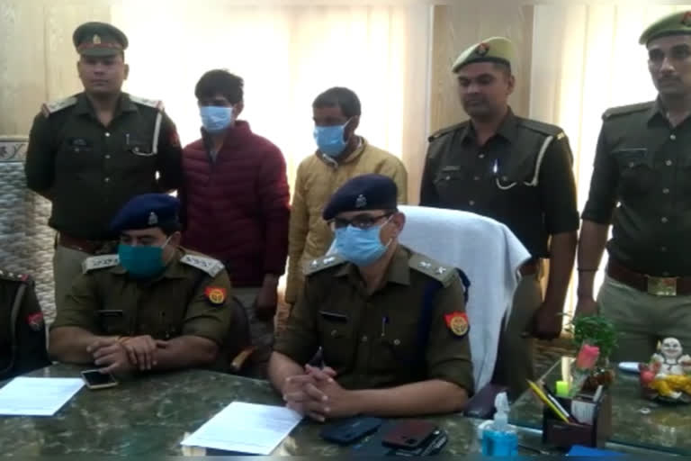 police arrested the two accused with illegal alcohol in amroha