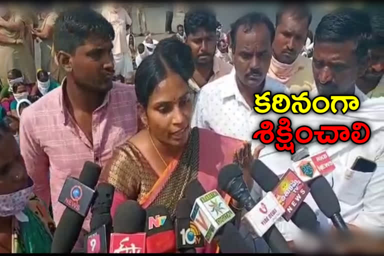 natinoal highway dharnaTo punish accused mamatha murder in nizamabad dist