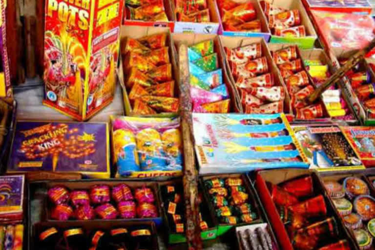 NGT Imposes Total Ban on All kinds of Firecrackers in Delhi-NCR Till Nov 30