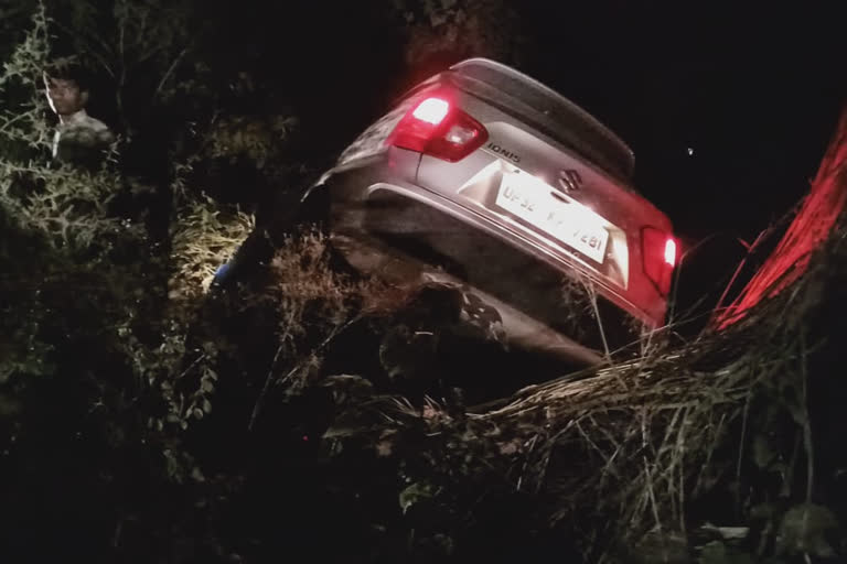 tractor and car collision in lucknow