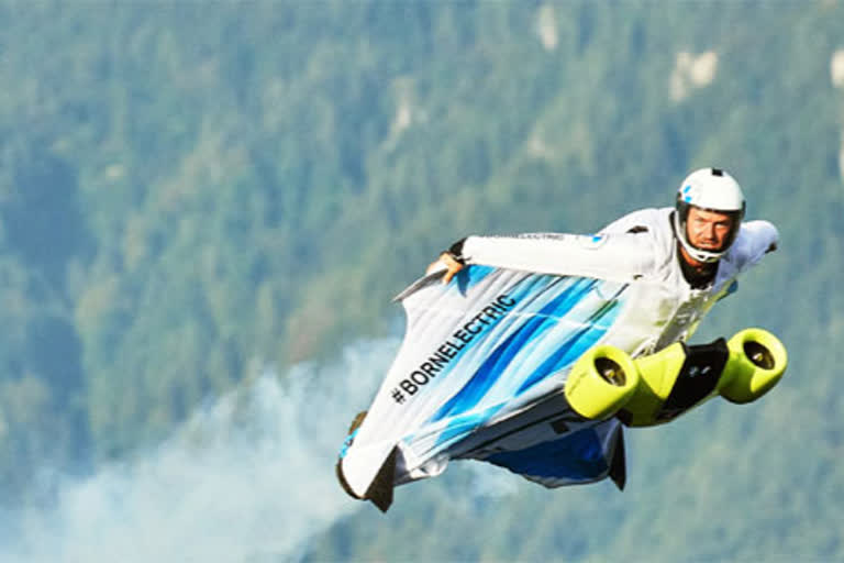 bmw -company -developed -new-wing-suit