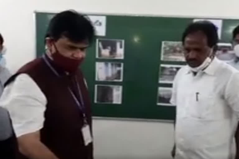 senior ias ofiicer praveen prakash visits vishakapatnam and examined nadu nedu scheme works