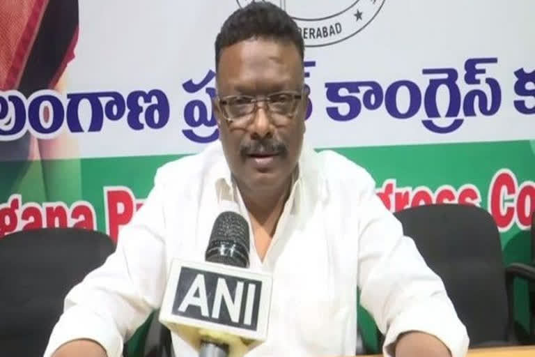 Telangana govt indulged in flood-relief scam: Congress