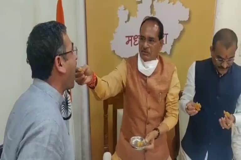 Shivraj fed sweets