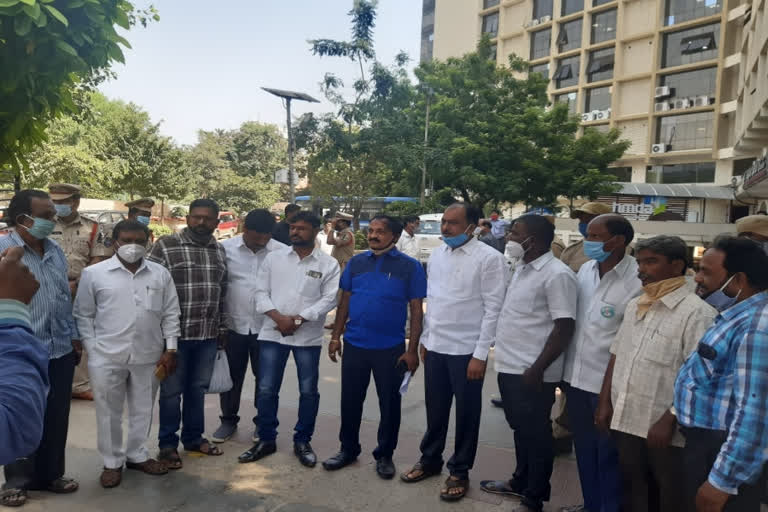 realtors protest at ameerpet in hyderabad