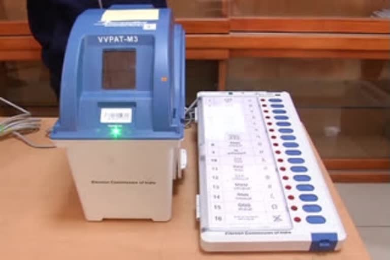 two evm machines struck in dubbaka election counting