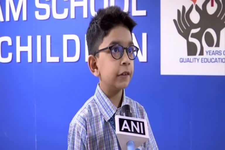 Ahmedabad enters Guinness World Record Guinness World Record as youngest computer programmer Gujarat boy in Guinness World Record youngest computer programmer of India உலகின் இளவயது கம்ப்யூட்டர் புரோகிராமர் அர்ஹாம் ஓம் தால்சானியா Python programming language Arham Om Talsania