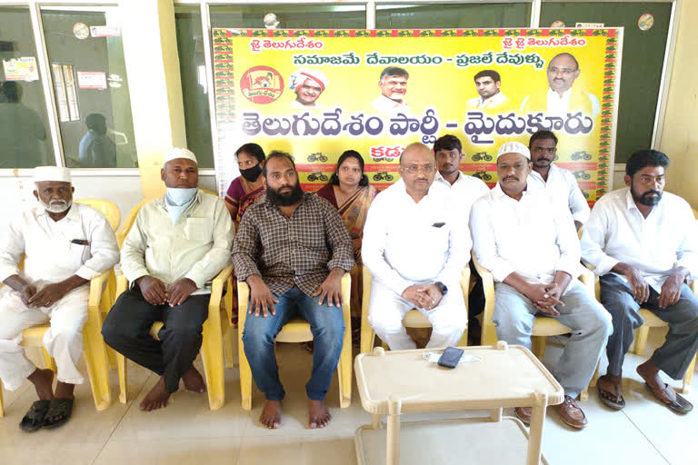 రాష్ట్రంలో భయానక వాతావారణం నెలకొంది: సుధాకర్ యాదవ్