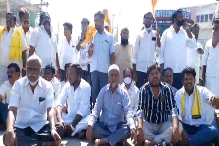 tdp leaders agitation in kadiri