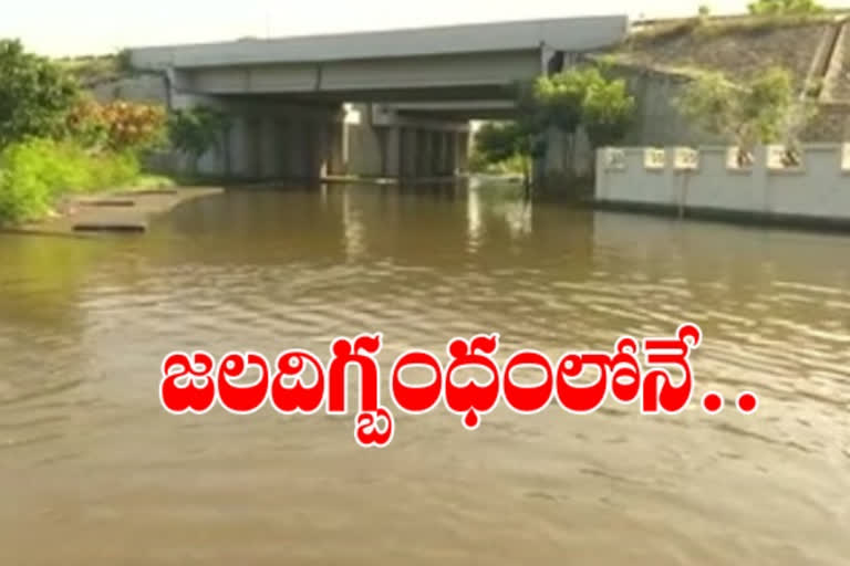 water stagnant at pedda golconda orr junction in hyderabad