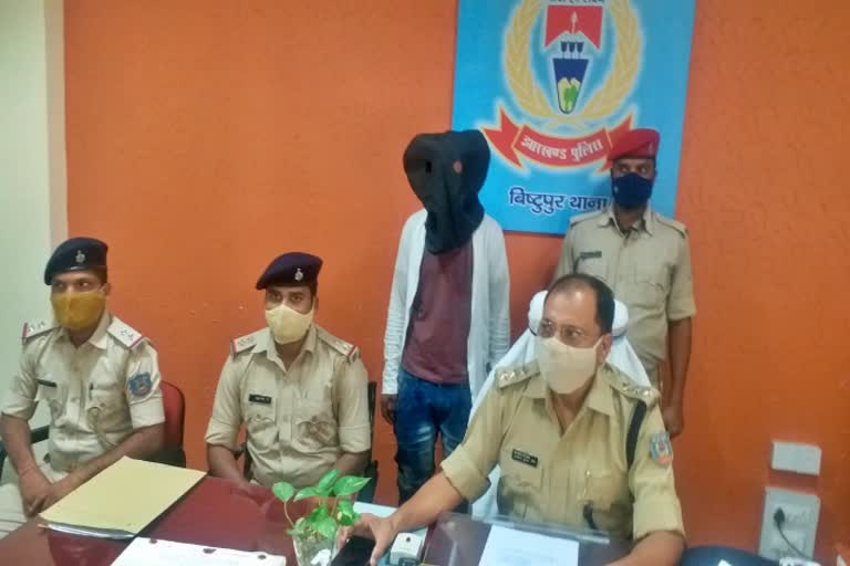 Accused of seeking extortion arrested in jamshedpur