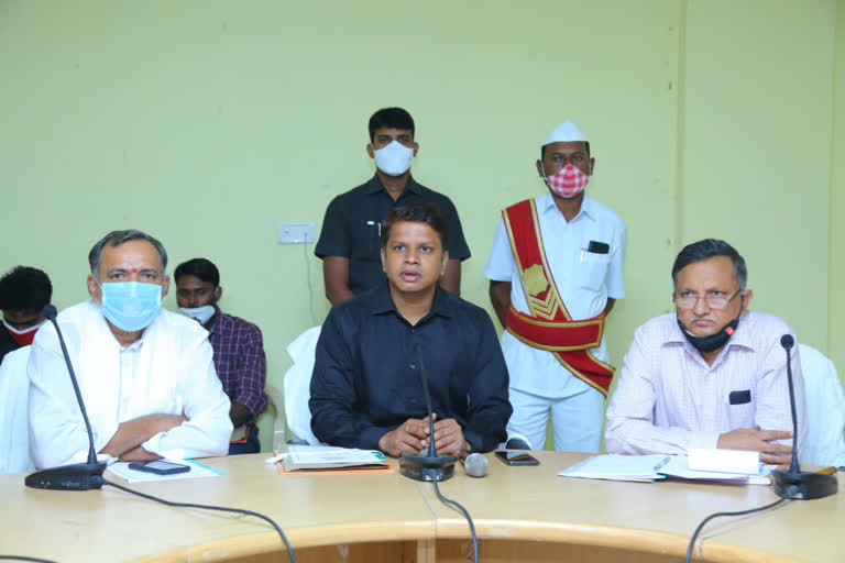 collector review on irrigation department in jayashankar bhupalpally district