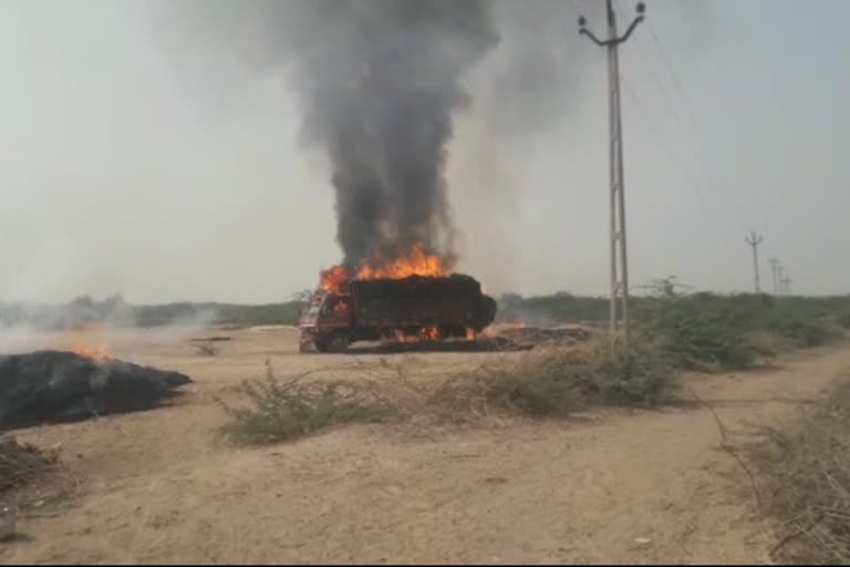 Fire in truck near Shankheshwar news