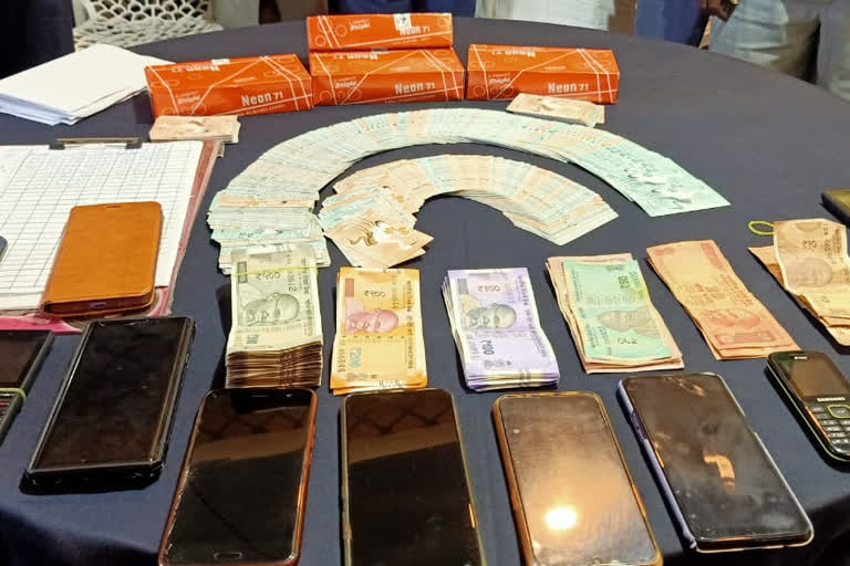 13-arrested-for-cards-gambling-in-chennai