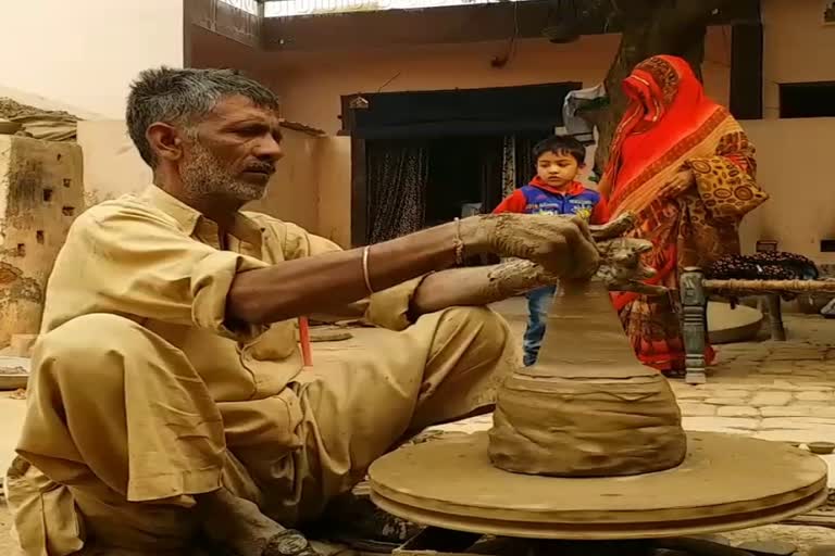 bussiness of potters effected due to corona virus in hisar