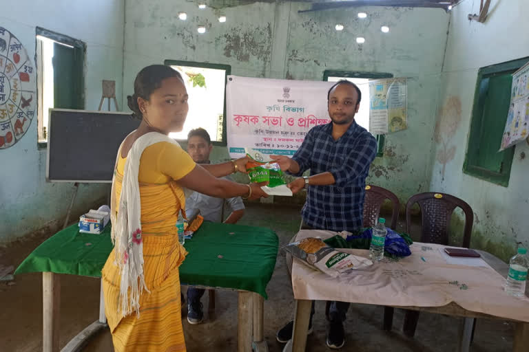 farmer teaching in jonai