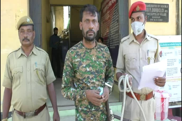 as_01_Kamalpur_police_arrested_a_Docait_ASC10051