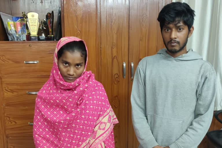 two are arrested from malda with 90 gm brown sugar