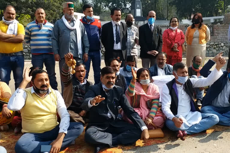 District Congress Committee protest in bilaspur