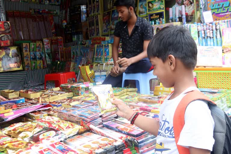 fireworks-deadline-for-two-hours-in-bhopal