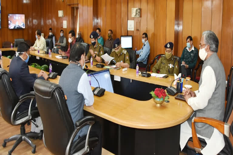 CM takes review meetin