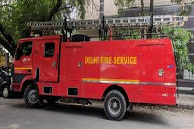 Delhi Fire Service  National Green Tribunal  ban on sale and use of firecrackers  2,500 personnel to be deployed across Delhi on Diwali  Diwali  ദീപാവലി ദിനത്തില്‍ പൂര്‍ണ്ണസജ്ജരായി ഡല്‍ഹിയിലെ അഗ്നിശമനസേന വിഭാഗം  ദീപാവലി  അഗ്നിശമനസേന വിഭാഗം