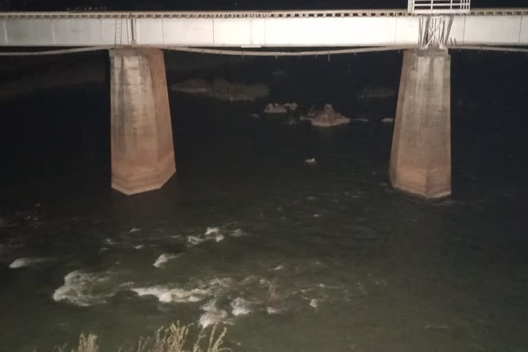 Tunga River Railway Bridge