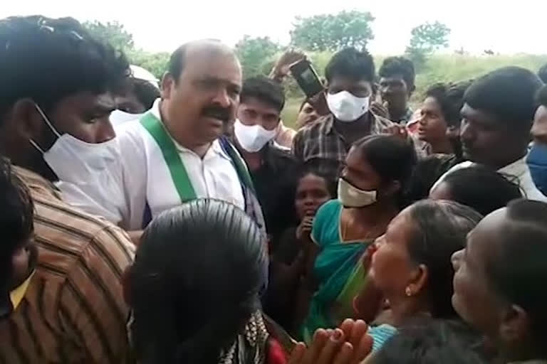 MLA assures that the problem of social exclusion of women in Kalasumalapally at krishna district