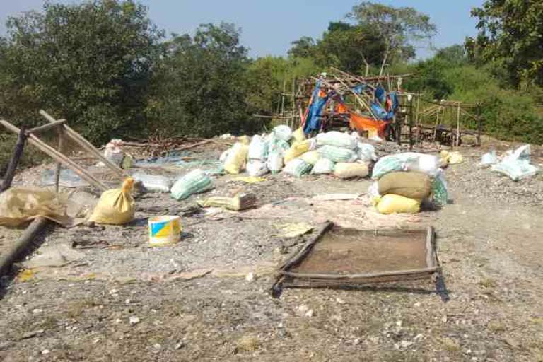 police-engaged-in-investigation-of-illegal-mining-accident-in-giridih
