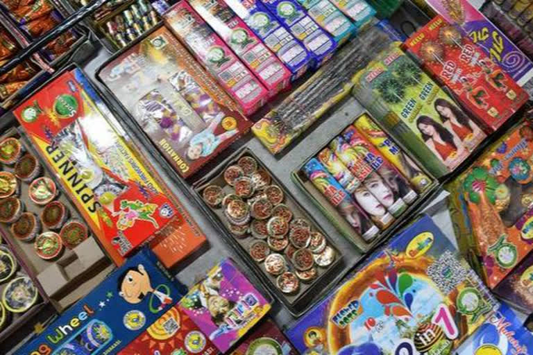 Telangana bans sale and firing of firecrackers