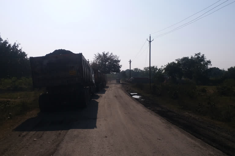 Land is barren due to dust of coal plant in Barwara