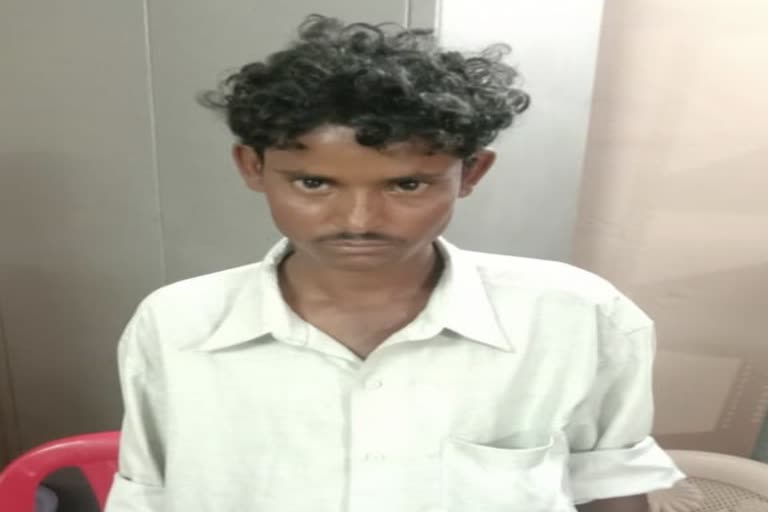 Son raped and killed his Mother in Haveri etv bharat news
