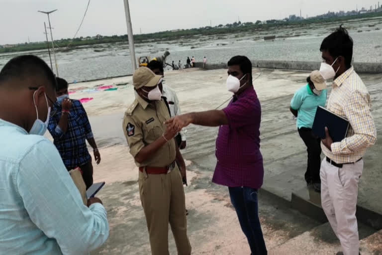 collector veera pandiyan visit pushkara ghat works