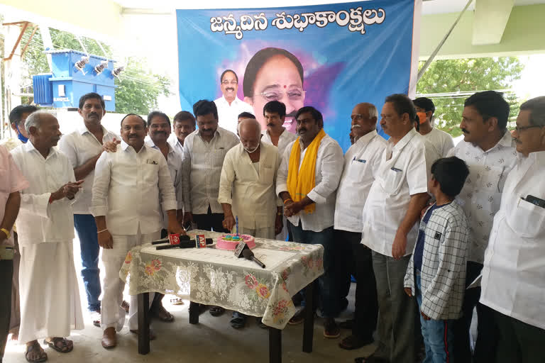 ex-minister-tummala-nageswara-rao-birthday-celebrations-in-khammam-district