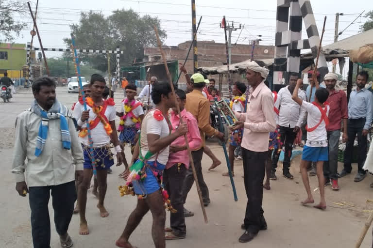 Maunia folk dancers of Bundelkhand leave audience mesmerized